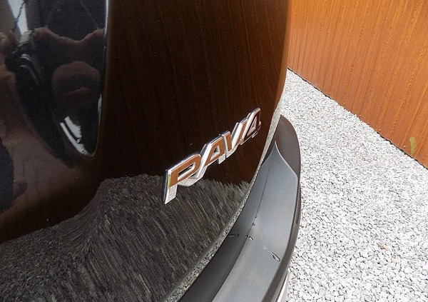 Toyota RAV4 cena 62900 przebieg: 179000, rok produkcji 2015 z Raciąż małe 436
